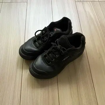 REEBOK everyone CLASSIC DUKE 2.0 (BLACK)