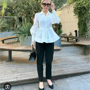 [ JENNE ] 젠느 어른 페플럼 볼륨 블라우스