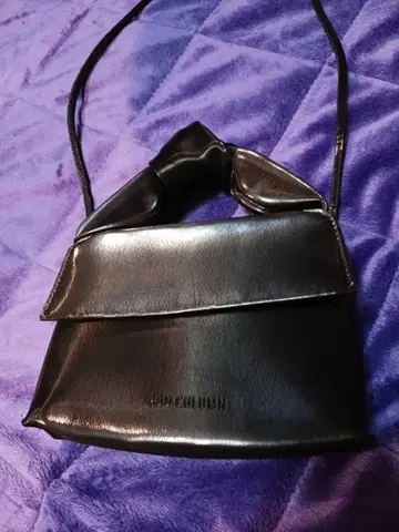 ADD CULUMN 애드컬럼 숄더백