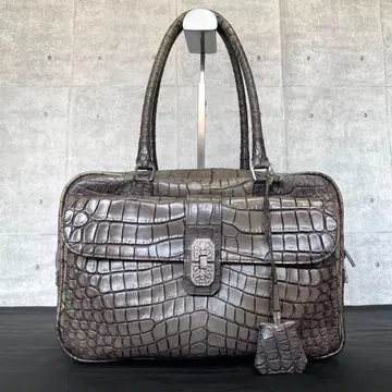 A.D.M.J 크로커다일 패턴 아르데코 크리스탈 다크 그레이 보스턴 백