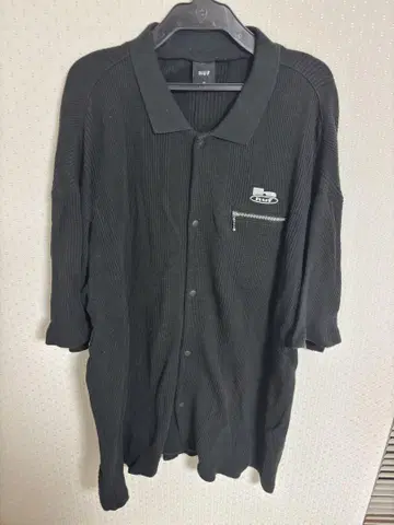 HUF 블랙 피케 셔츠