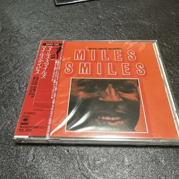 MILES SMILES 마일스 데이비스