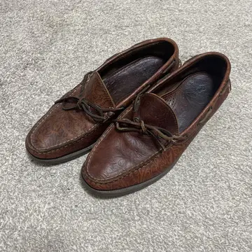 네펜데스 페이즐리 모카신 데크 슈즈