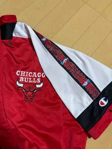 Champion 시카고 불스 나일론 자켓 L