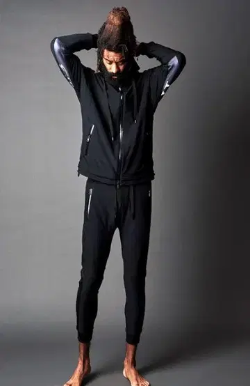 19만 300엔 1PIU1UGUALE3 sport 메쉬 저리 셋업