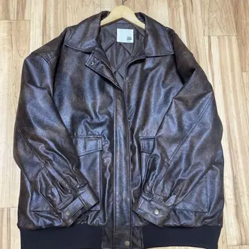 브라운 가죽 자켓