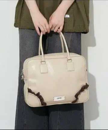 CIAOPANIC 컴퓨터도 들어가는 보스턴 백