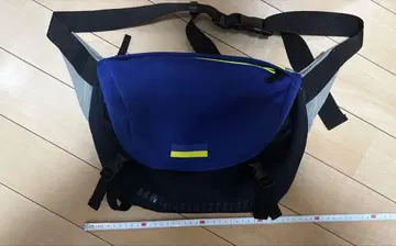 뉴발란스 메신저 백 네이비 거의 새상품