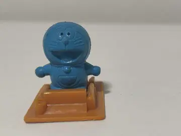도라에몽 피규어 타임머신