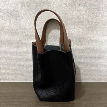 MAISON CLUB 바이컬러 PU 가죽 토트백 S 사코슈 사이즈