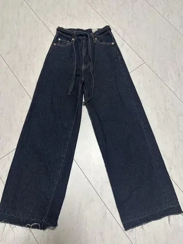 시마무라 다크 블루 와이드 레그 데님 61