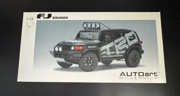 AUTOart FJ CRUISER TRD 1:18
