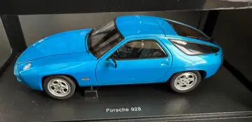 Porsche 928