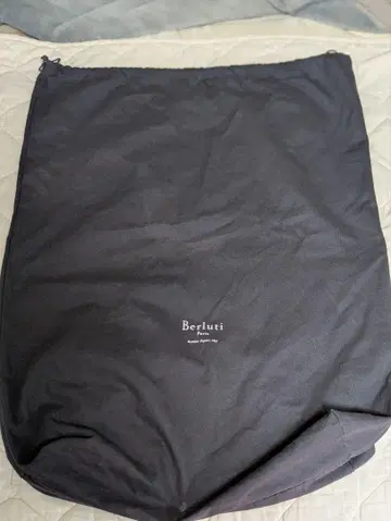 벨루티 BERLUTI 대형 복조리 수납 가방 샵 백 블랙