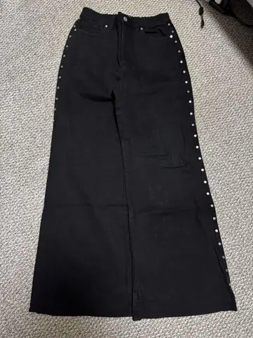 [ 새상품급 ] AFB STUDDED BAGGY PANTS