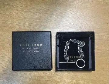 LOSE FORD 실버 체인 팔찌