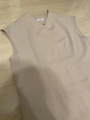 슬리브리스 티셔츠 원피스 베이지