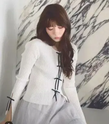 질 바이 질 스튜어트 리본 니트 가디건 라이크 탑스 리본 니트