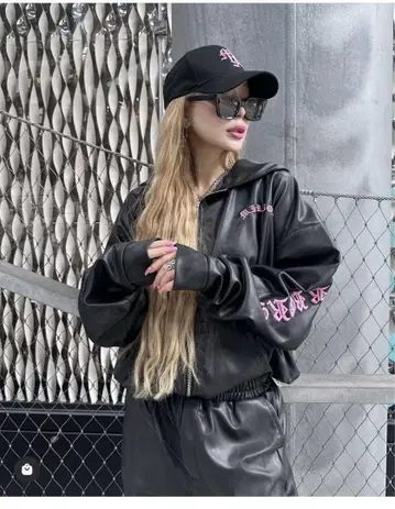 미사용 새상품 미러나인 Evil Fake leather 상의 아우터