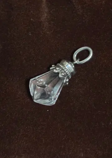 agete(아거트) 크리스탈 목걸이(헤드만)