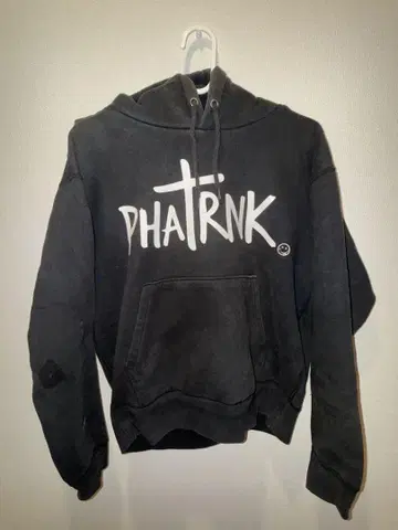 PHATRNK 블랙 후드 부착 후드티