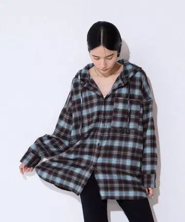 후드 부착 오버 사이즈 체크 셔츠