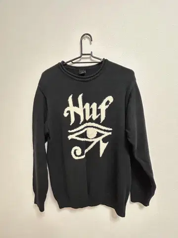 Huf 블랙 니트 스웨터 아이 오브 호루스
