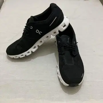 새상품급 온 클라우드5 워터프루프 Cloud 5 Waterproof
