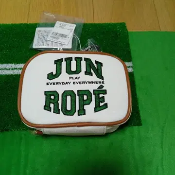 [ 미사용 새상품 ] JUN&ROPE 준&로페 자수 파우치 화이트 파우치