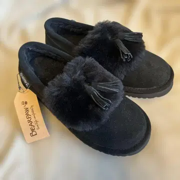 새상품 BEARPAW 태슬 무스탕 신발 24cm 블랙