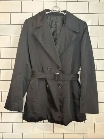 [ UNTITLED ] 새상품급 블랙 트렌치코트!