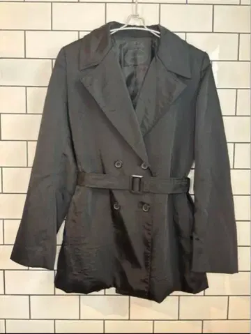 [ UNTITLED ] 새상품급 블랙 트렌치코트!