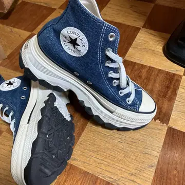 컨버스 데님 통굽 트렉 하이 웨이브 하이컷 스니커즈