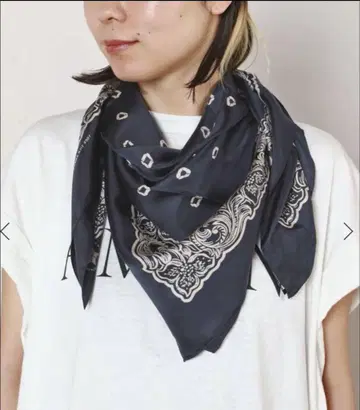 AP STUDIO AMERICANA/아메리카나 satin bandanna