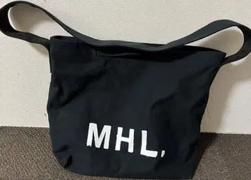MHL. 블랙 숄더백