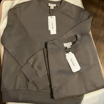 Calvin Klein (캘빈 클라인) 맨투맨 M