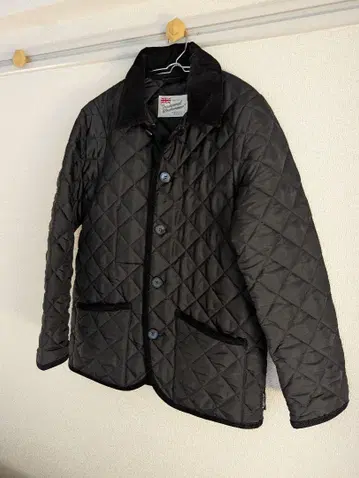 Traditional Weatherwear 블랙 퀼팅 자켓