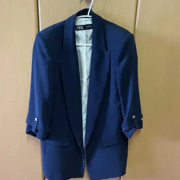 ZARA 네이비 테일러드 자켓