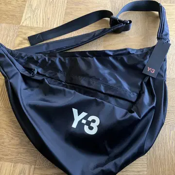 Y-3 블랙 숄더백 수납 봉투 포함