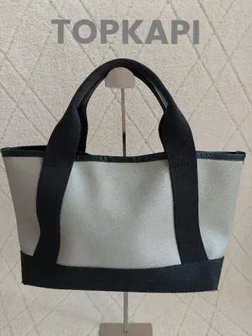 새상품급 탑카피 밤 그레이와 블랙의 토트백
