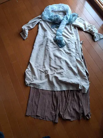 베이지 롱 팬츠 스카프 포함