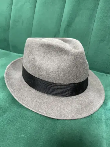 FUJI HAT 그레이 펠트 햇 블랙 리본
