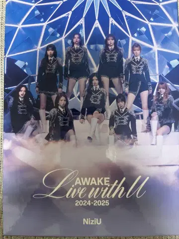 NiziU AWAKE LIVE DVD
