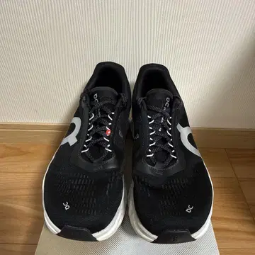 ON Cloudmonster 2 블랙 화이트 남성용 27.5cm