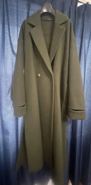 styling/ 올리브 롱 코트