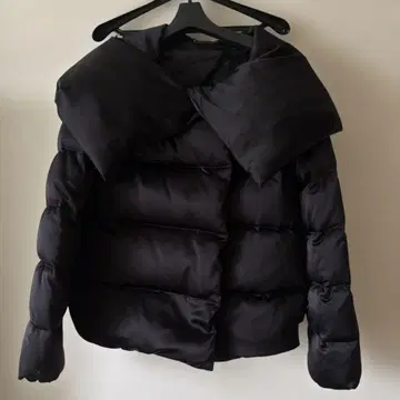 Diane von Furstenberg 블랙 다운 자켓