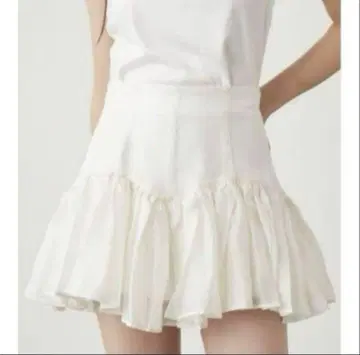 SNIDEL 오간 프릴 숏 팬츠