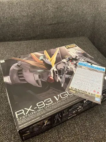 RG 뉴 건담 미조립 + 정품 습식 데칼