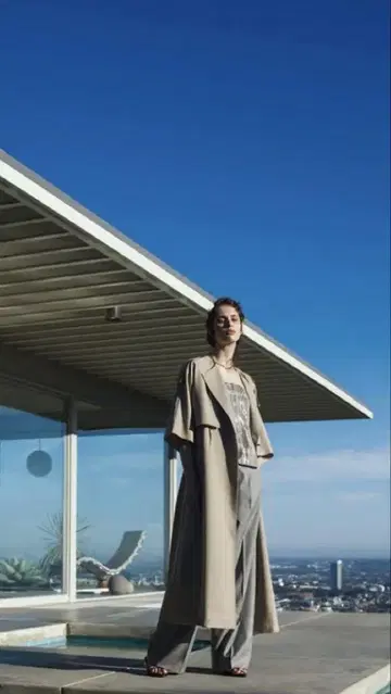 24FW 완판 ebure 에브르 스팽글 체크 디자인 헴 뷔스티에