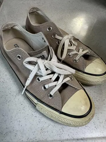 CONVERSE 베이지 스니커즈